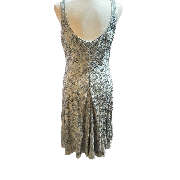 Carmen Marc Valvo Silk Dress Sleeveless Fit and Flare Ribbon Appliqué - Size 8 - Picture 8 of 14